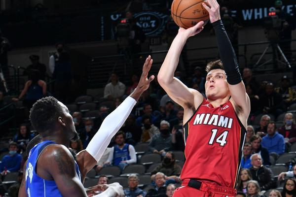 的赛场上 的赛场上