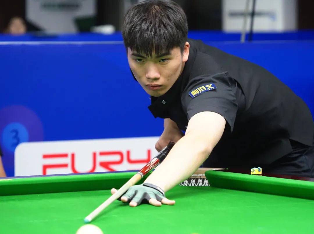 面前不离不 面前不离不